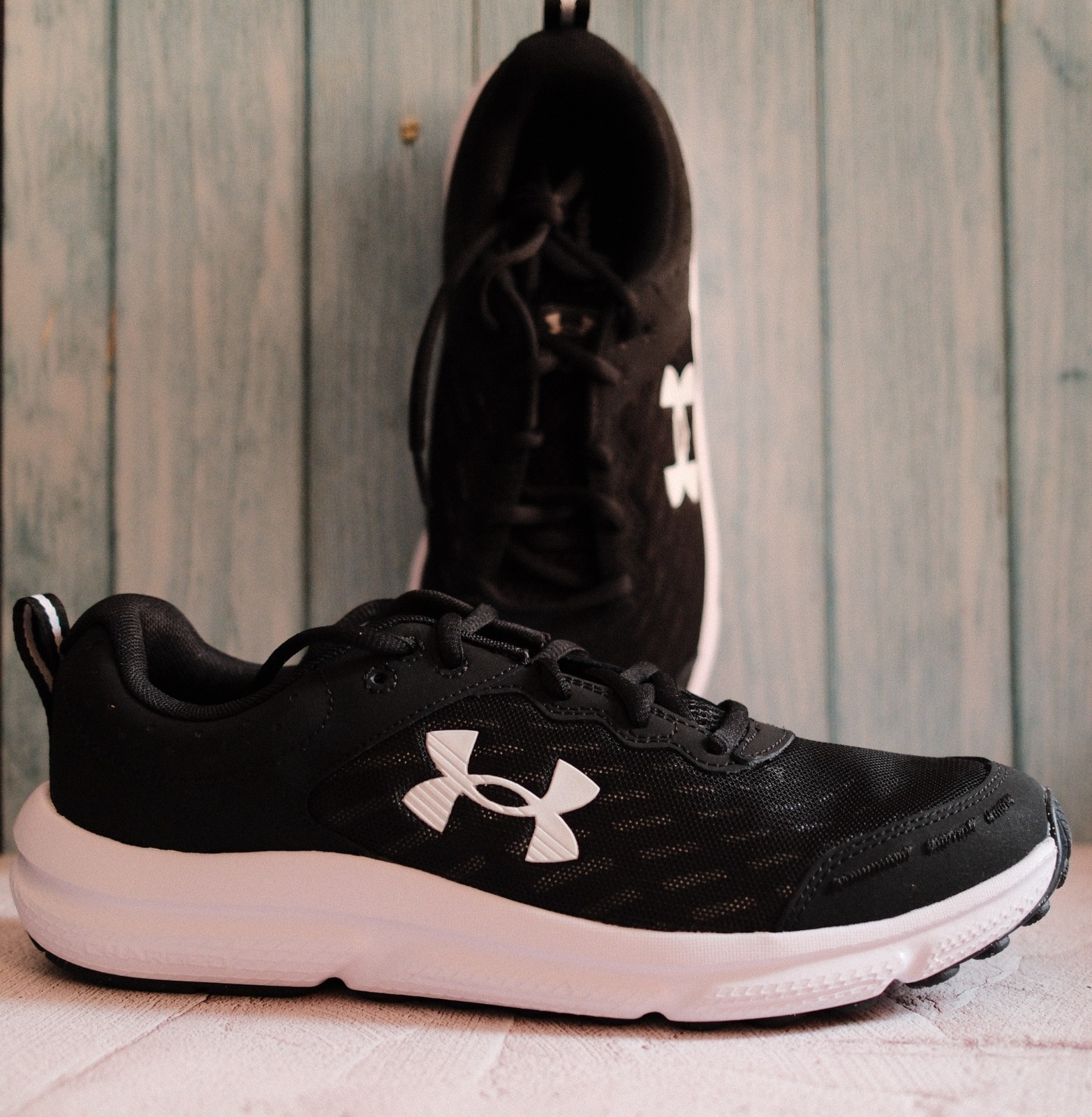 Under Armour Charged Assert 10 Men’s Running Shoes Black White 3026175 001 9.5
