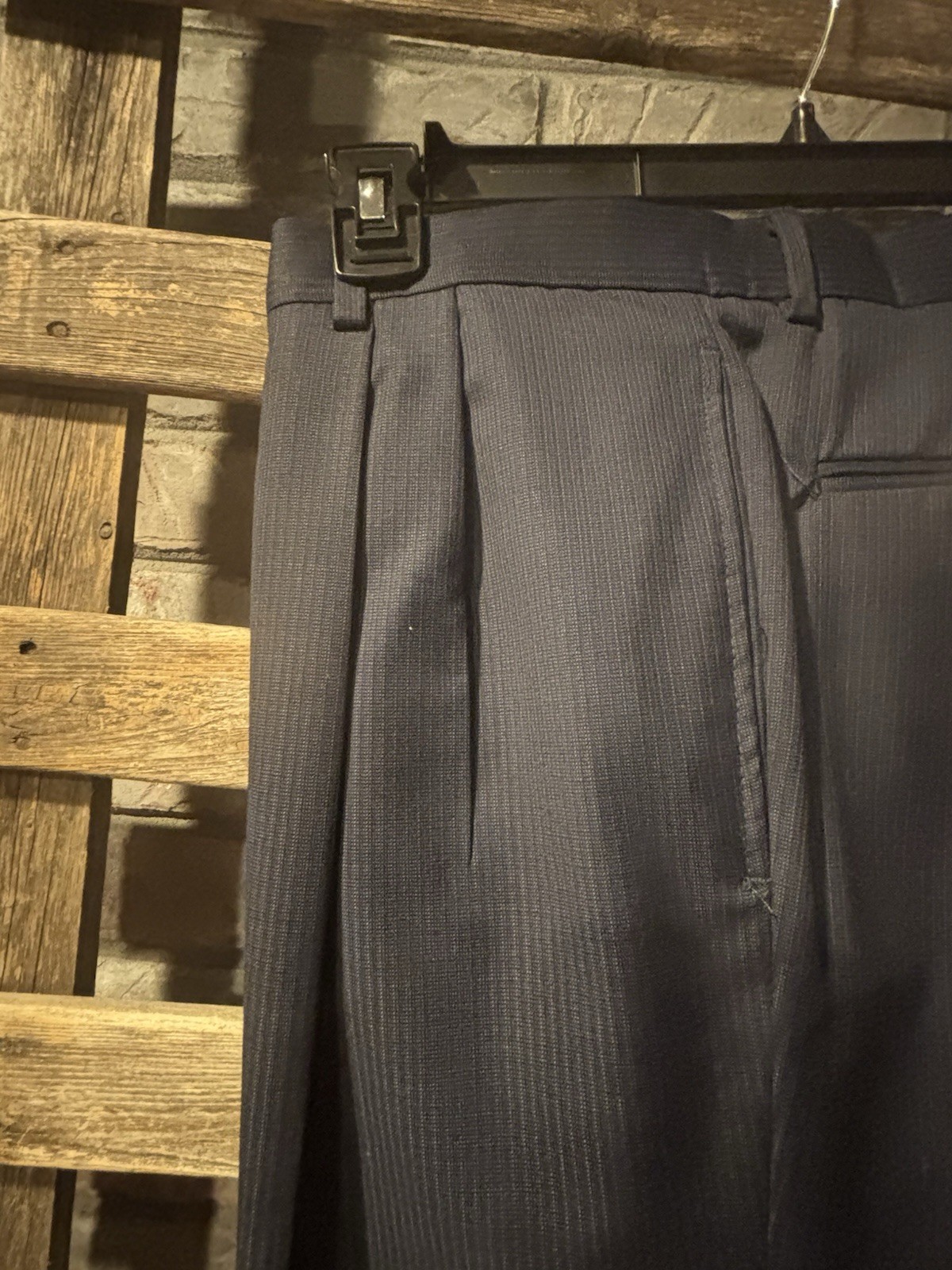 Men’s Jos. A. Bank Reserve Suit, 43R, 37/38 X32.5, Gray and Blue