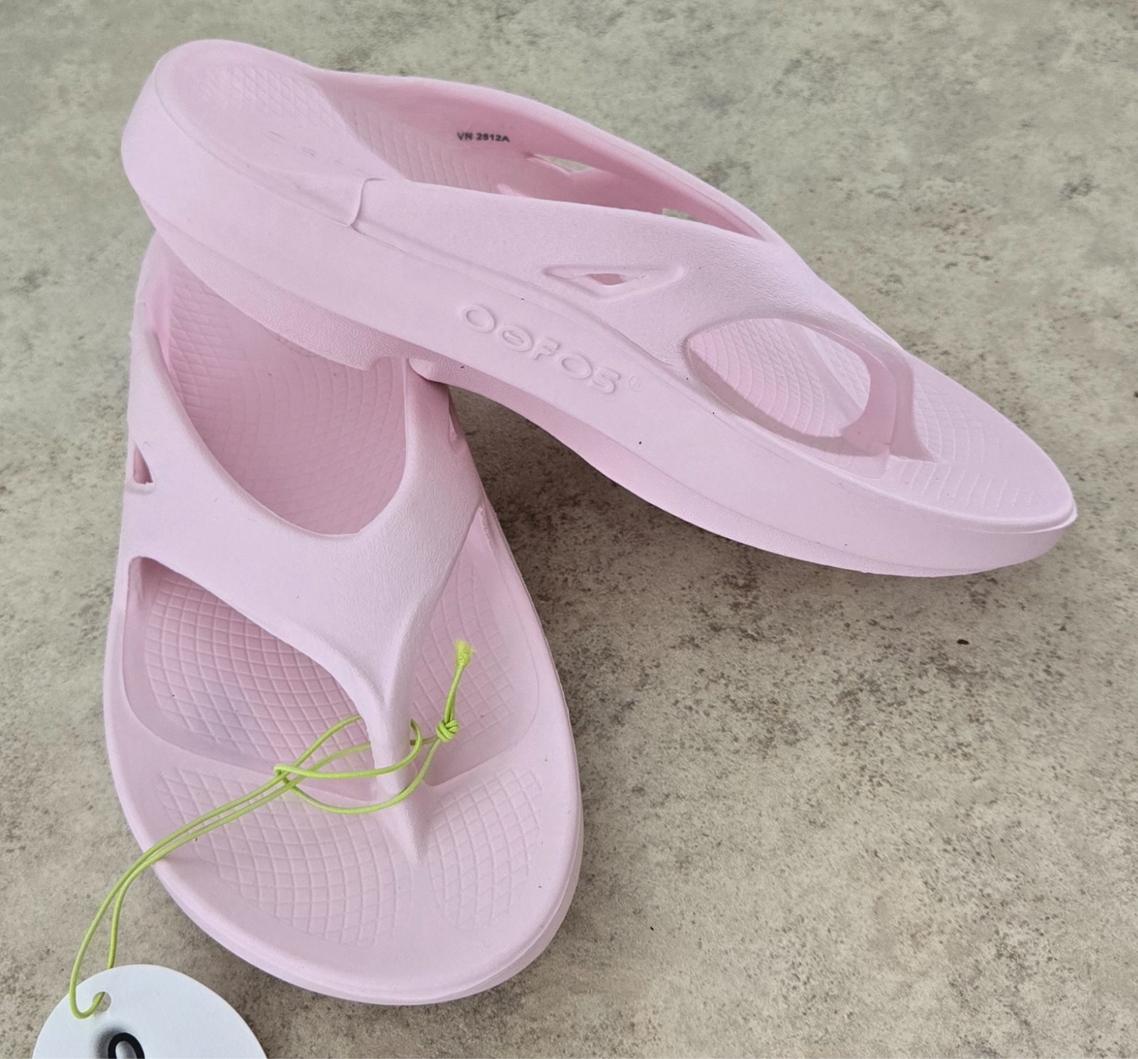 OOFOS OOriginal Thong Sandals W6 M4 Primrose Pink Recovery Comfort Flip Flop NEW