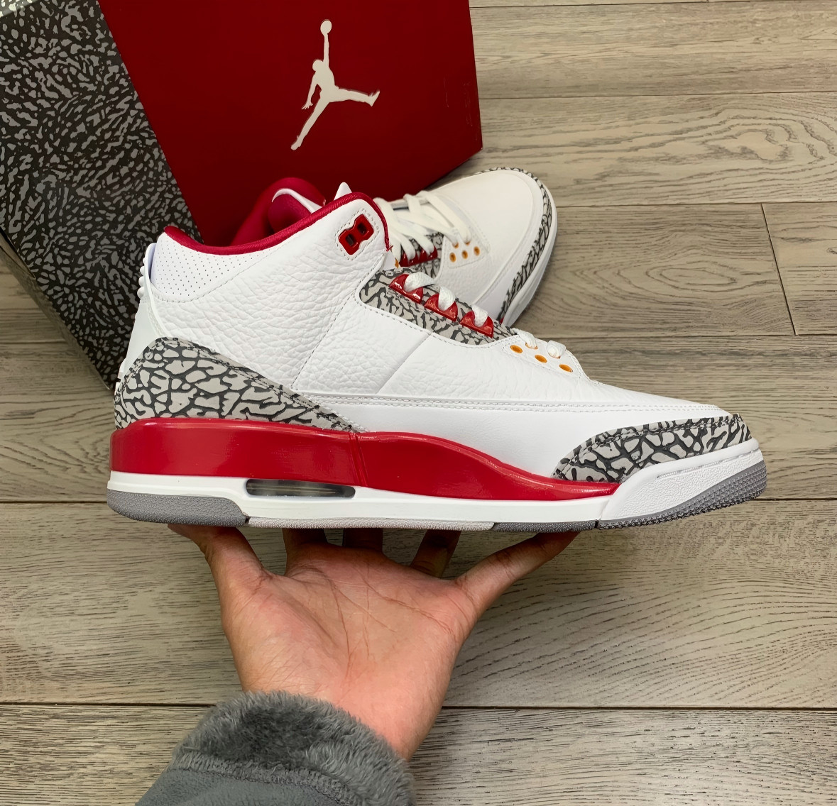 Jordan 3 Retro “Cardinal Red” Mid-Top Retro Basketball Shoes Size US 7-12