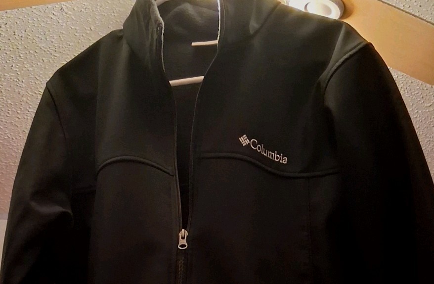 Brand New Columbia Black Jacket Size Medium Omni-Tech (Unisex)