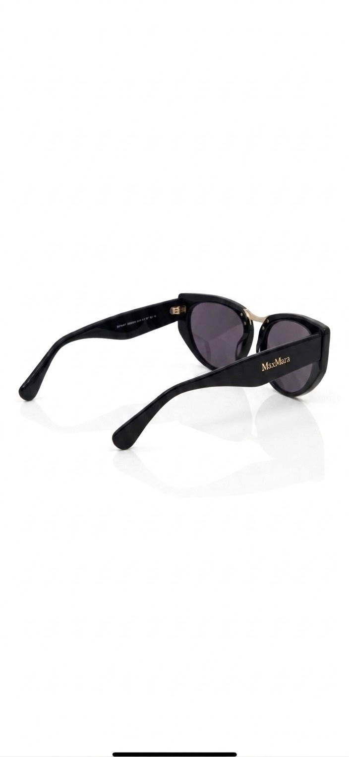 Product Description: MaxMara Cat-Eye Sunglasses – Timeless Elegance