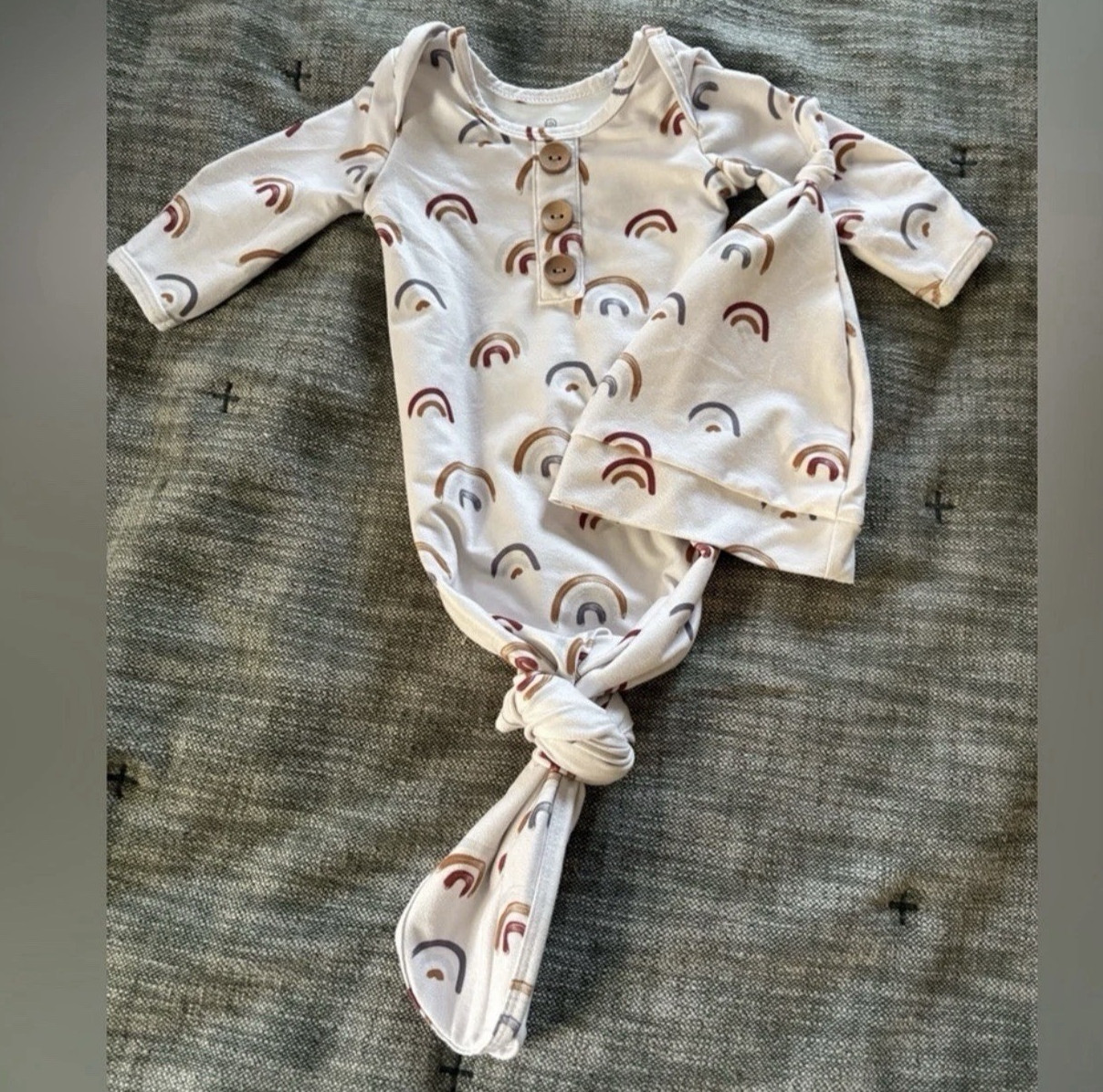 Caden Lane Rainbow Print Long Sleeve Knotted Snug Fit Baby Sleep Gown 7-14 lbs+