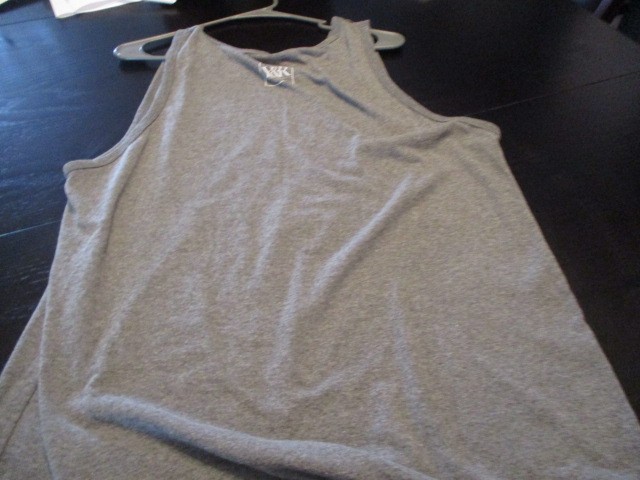 Y & R YOUNG & RESTLESS TANK TOP WITH CHASING DREAMS ON FRONT, UNISEX SZ L