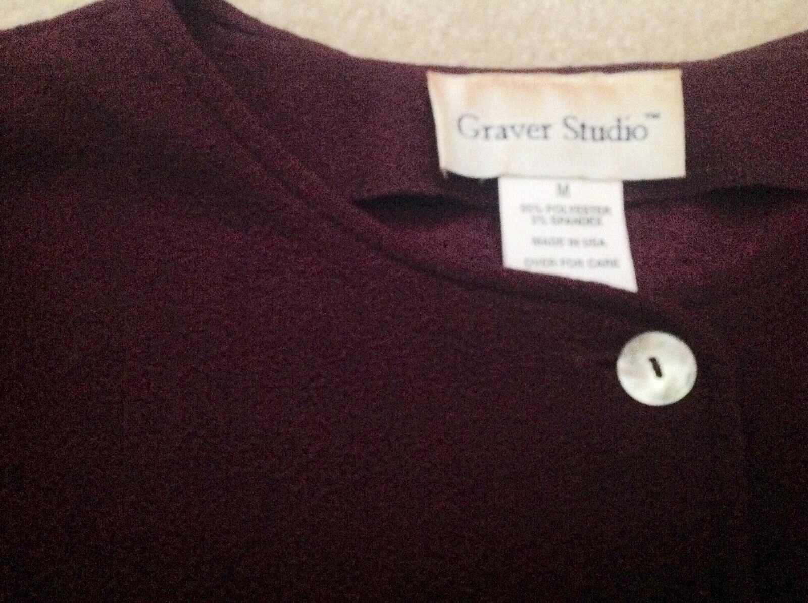 SUSAN GRAVER MAROON SIZE MEDIUM BUTTON FRONT JACKET