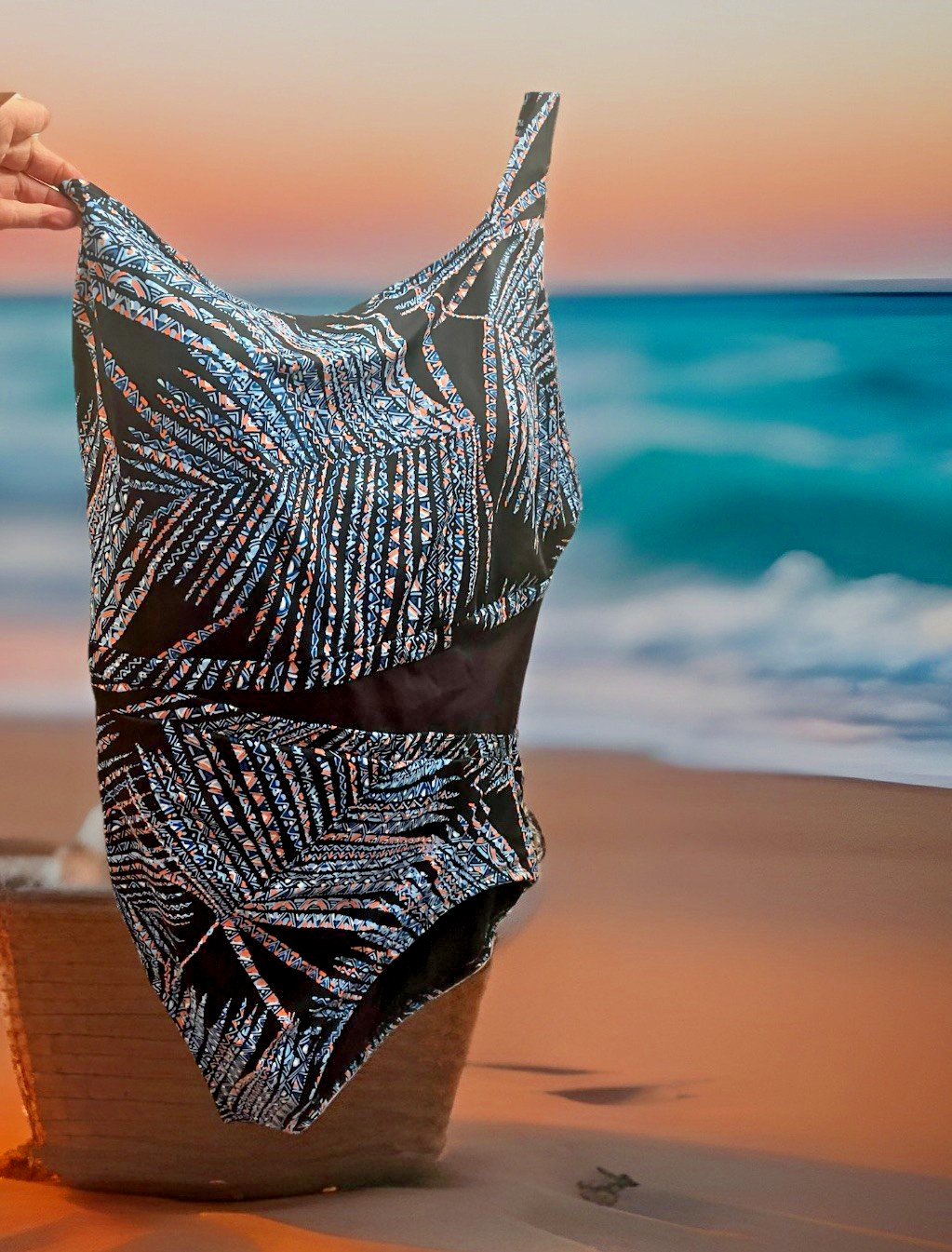 Embrace Your Curves Bathing suit /Bra Miracle Brands 1- Piece Swimsuit 3X NEW🌴