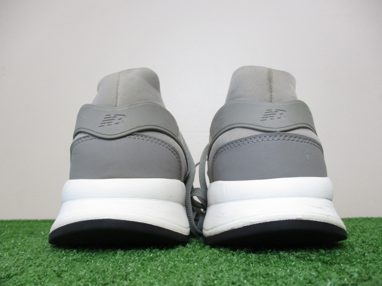 New Balance 247 Classic Shoes Mens 13 Gray White Daily Walking Lifestyle Trainer