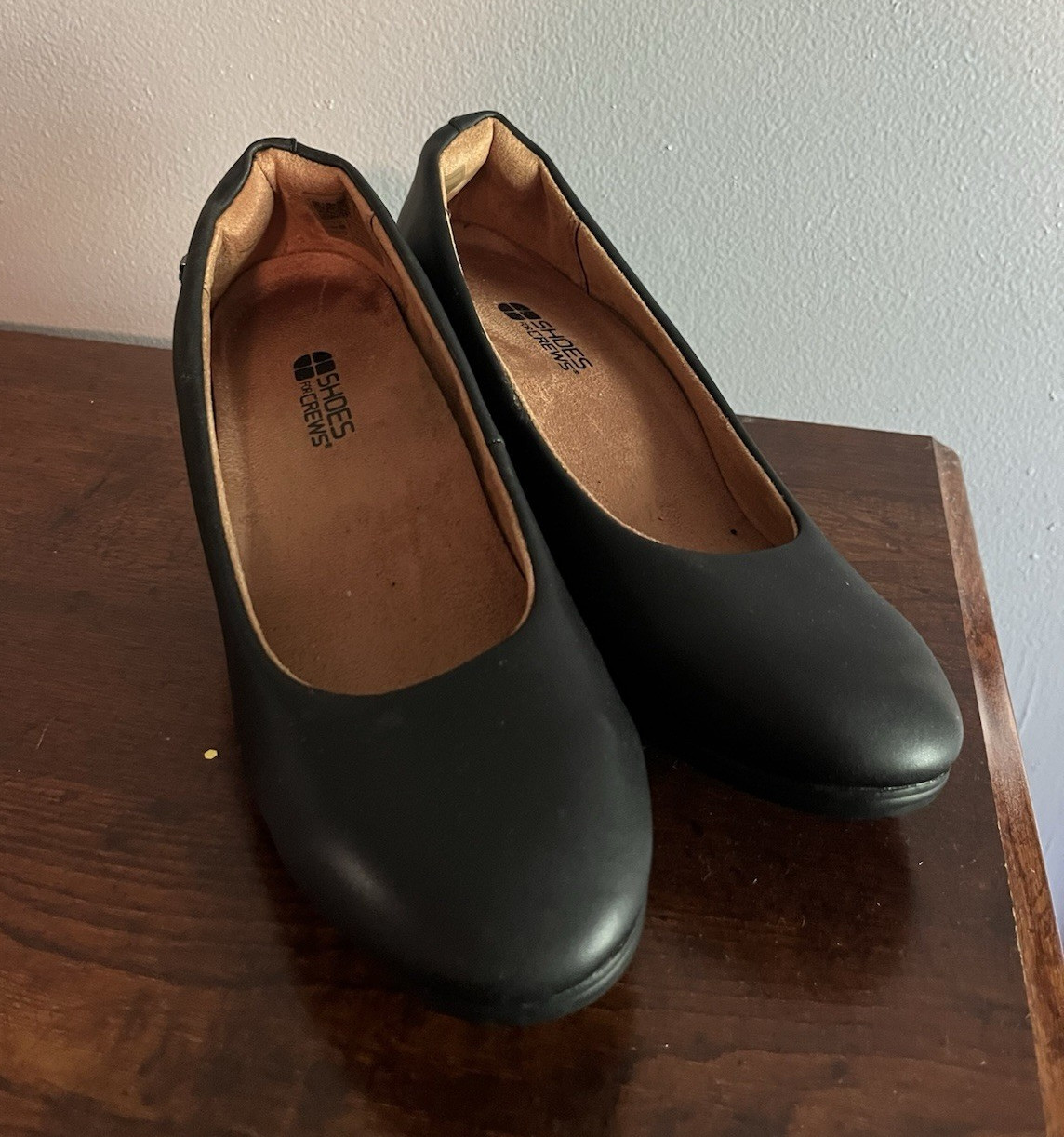 Shoes For Crews Women’s Black Slip Resistant Round Toe Pumps Size 8