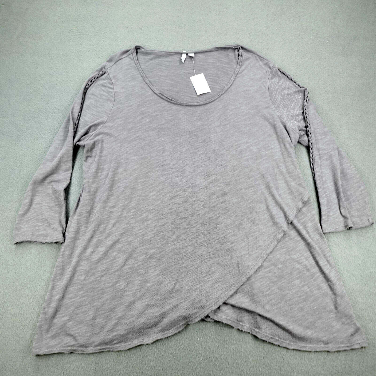 Cato Plus Sportswear Top Women’s Size 8/20W Gray Long Sleeve Bow Front NWT!