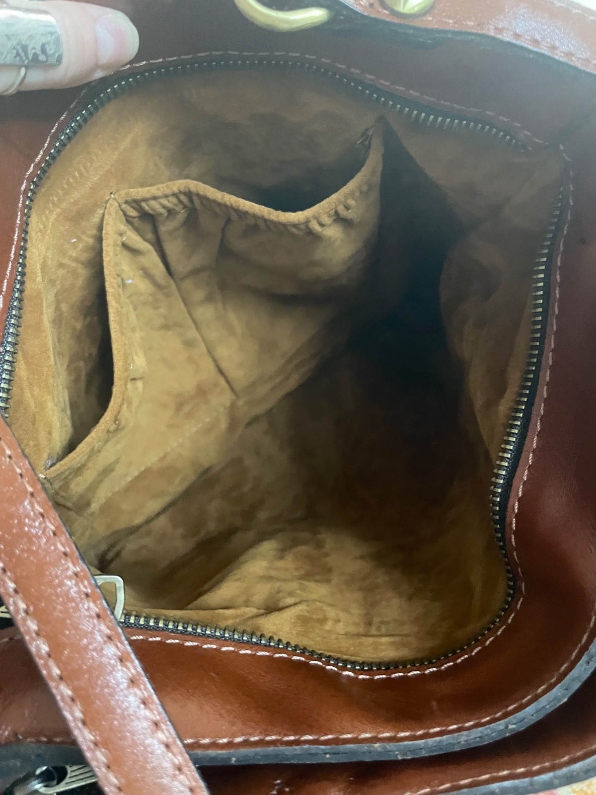 Brown Leather Patricia Nash shoulder bag suede interior, gold brass hardware