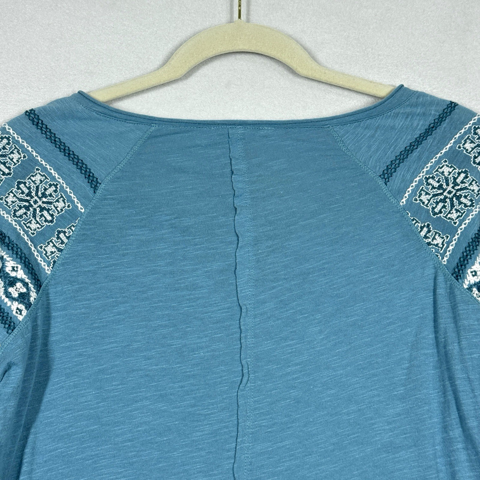 Sundance Top Womens Small Henley Embroidered Crochet Sleeve Bohemian Bella Swan