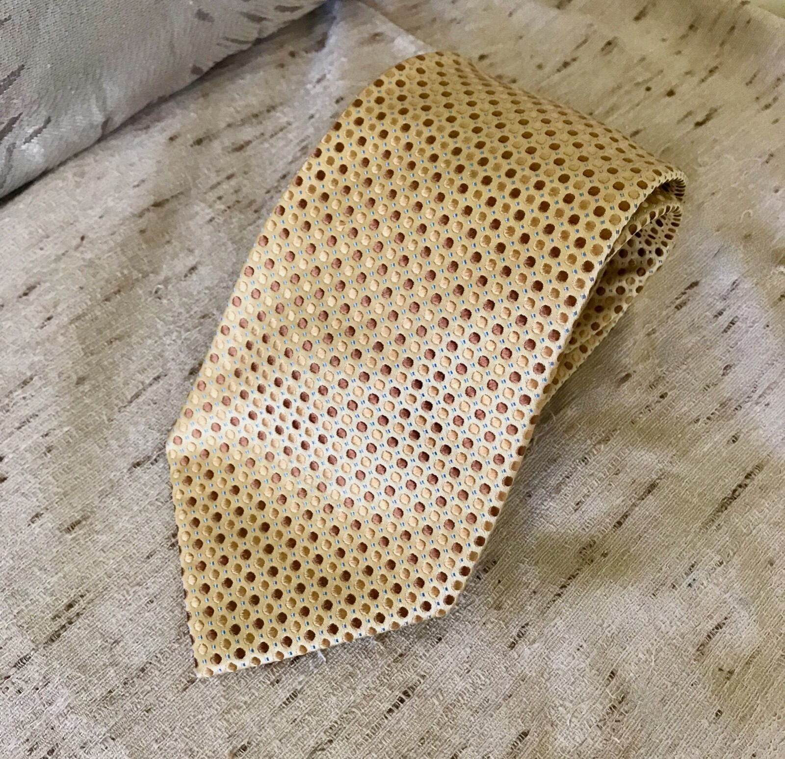 Men Tie Axcess A Handmade Neck Tie 100% Silk, Excellent Condition