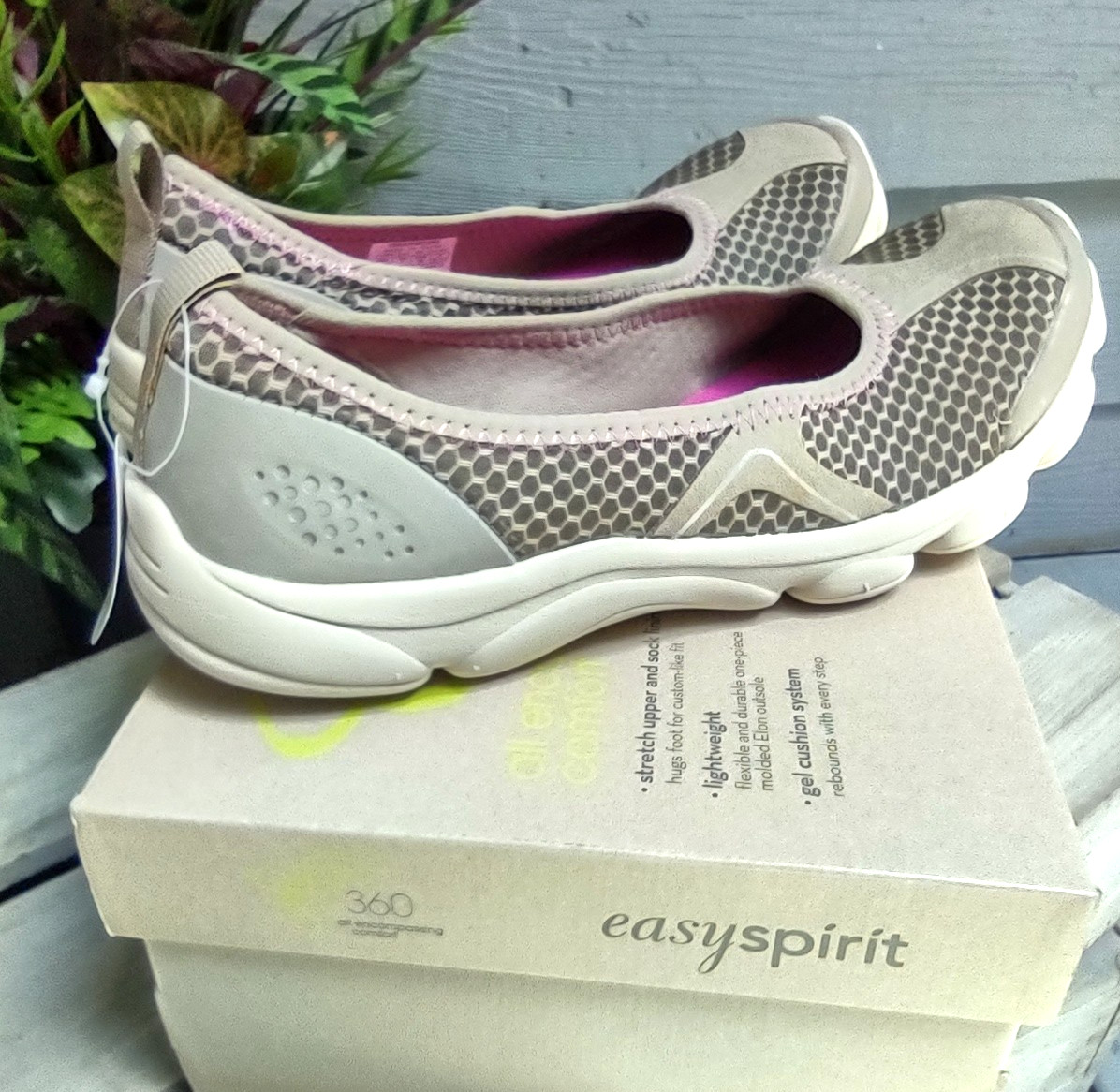 Easy Spirit Esracearound Slip-on Walking Shoes Taupe Gray Comfort Womens 8.5 NIB