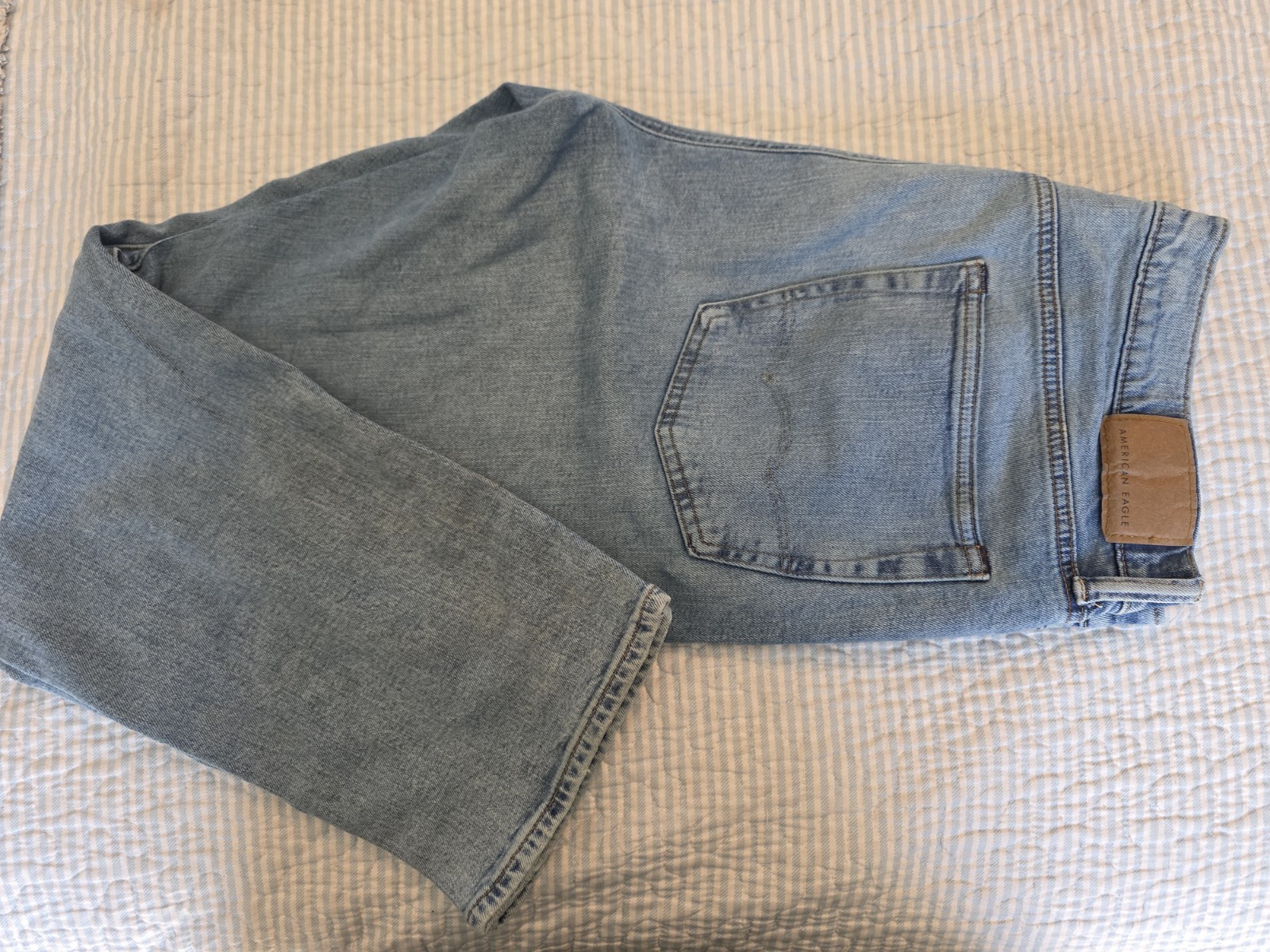 American Eagle Easyflex Straight Fit Light Wash Blue Stretch Denim Jeans