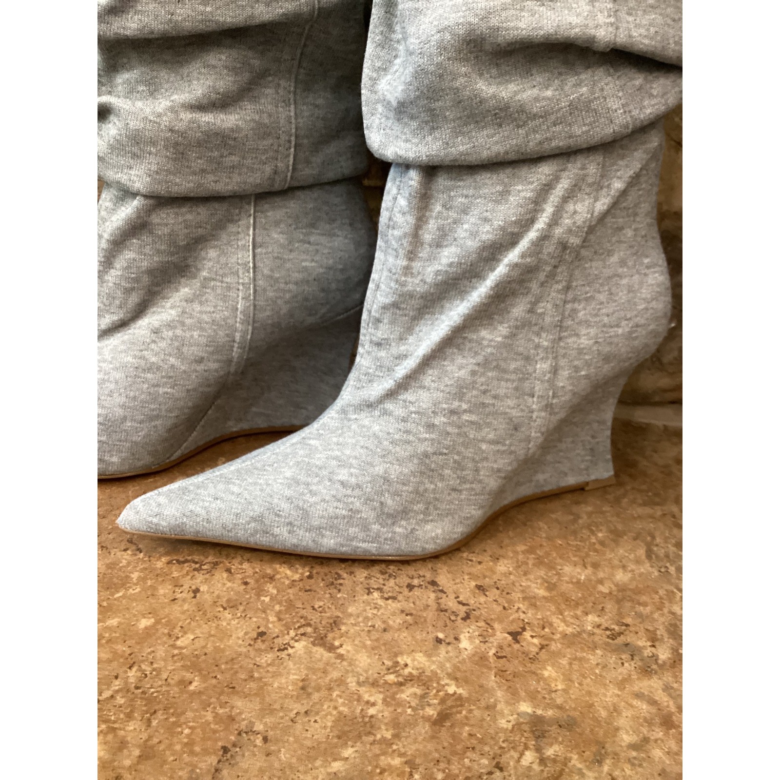 Steve Madden Distortion Grey Fabric Wedge Knee High Boots Pointed Toe 7.5 New