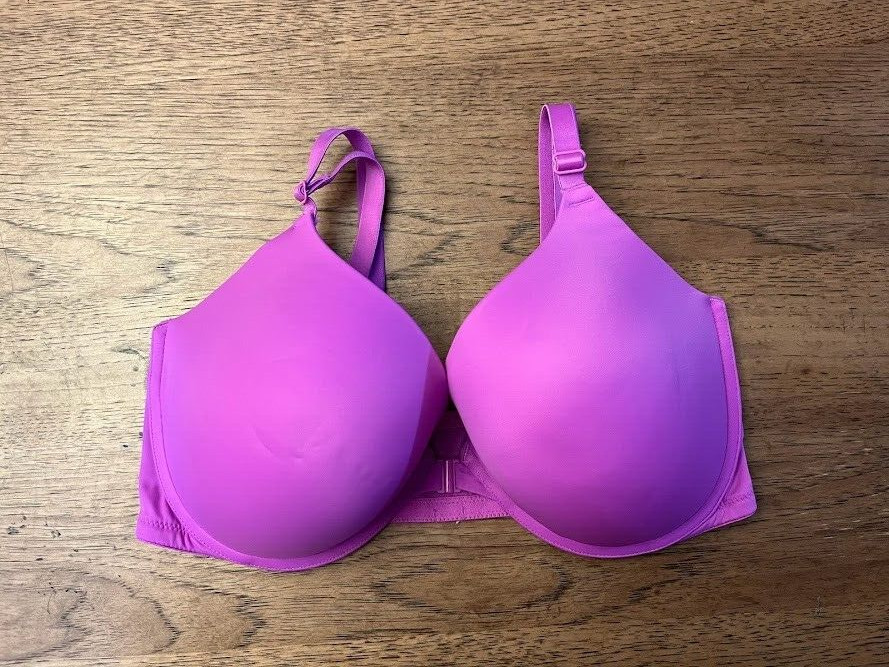 PINK Victoria’s Secret Very Violet 32B Wear Everywhere Push Up Front Close Bra