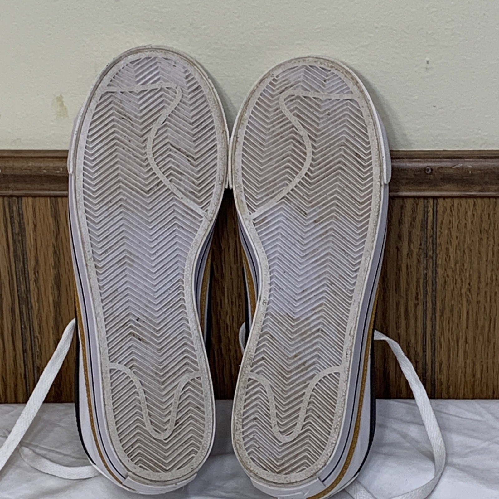 Nike Court Shoes Sneakers Size 7 Next Nature DH3161-100 White Desert Ochre