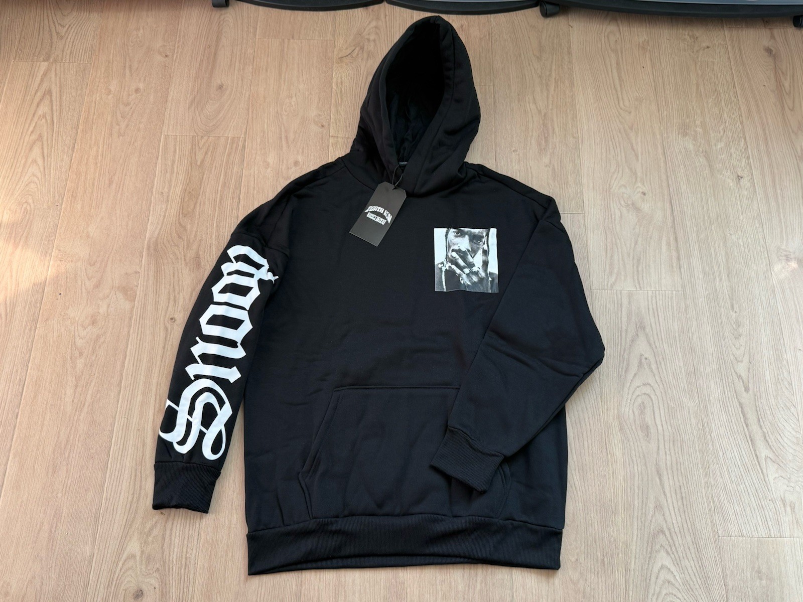 Death Row Records Hoodie Black Graphic Sleeve Logo Hip Hop M NWT