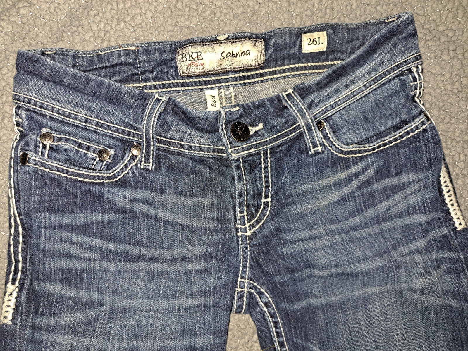 BKE Women’s Blue Bootcut Jeans Low Rise Slim Fit Medium Wash Stretch 26L