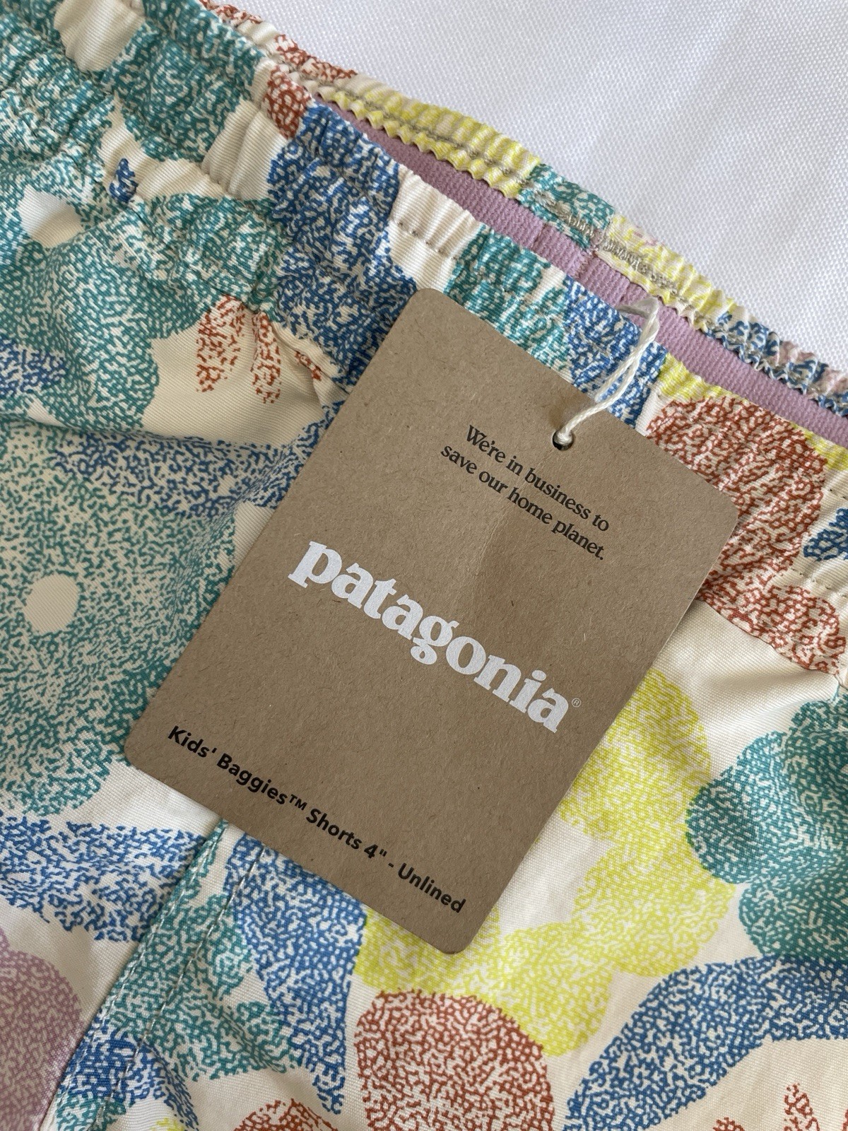 Patagonia Baggies 4″ Shorts Girl’s Size L/12 Channeling Spring SP24 Water