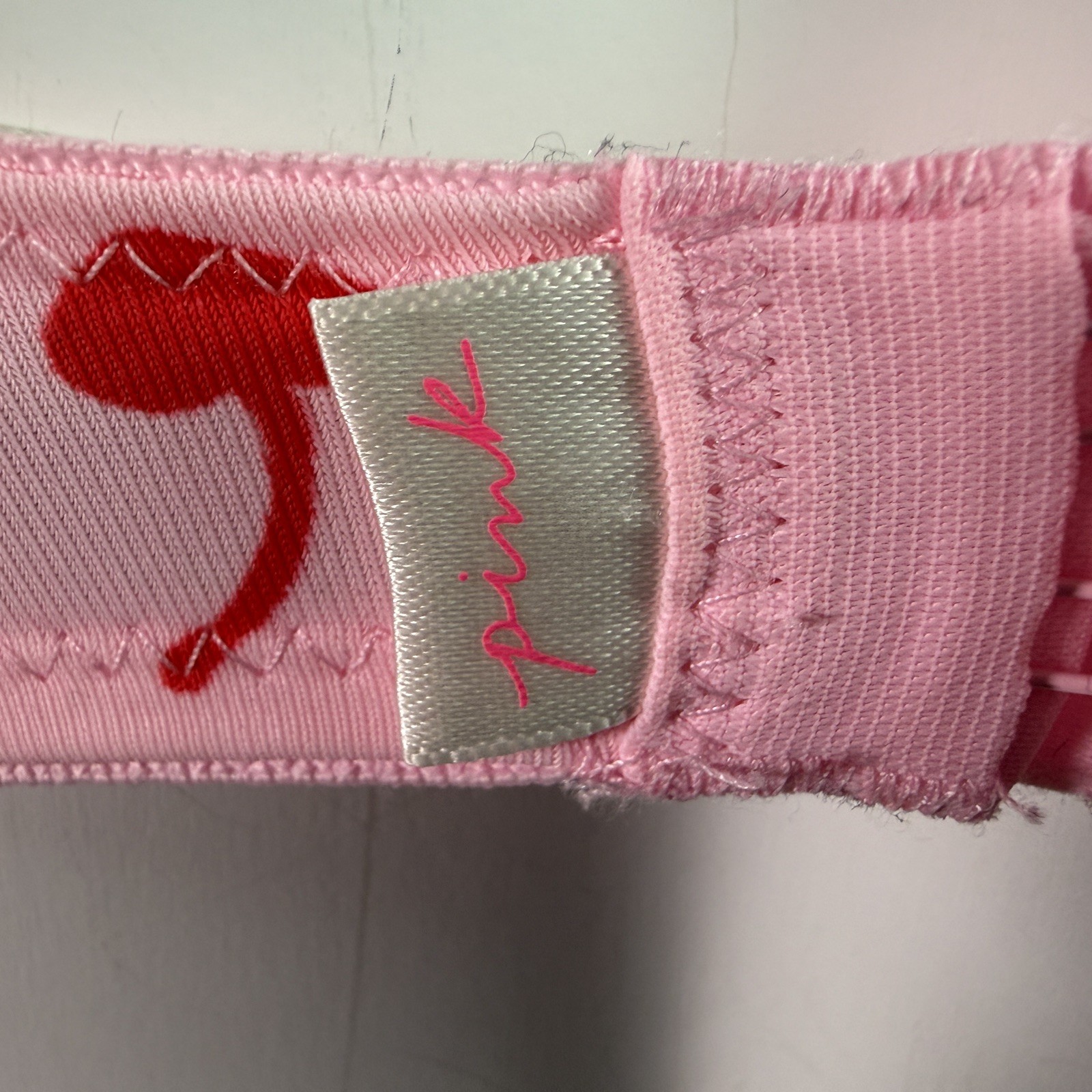 Victoria’s Secret PINK Sexy Pushup Bra 32a Color Pink and Red Heart Cherries VS