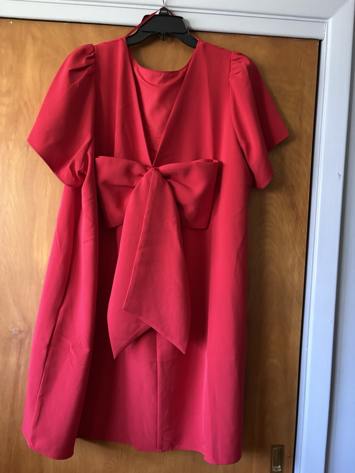 Sugarlips Curve Women’s Plus Size Short Sleeve 3X Red Bow Sheath Dress