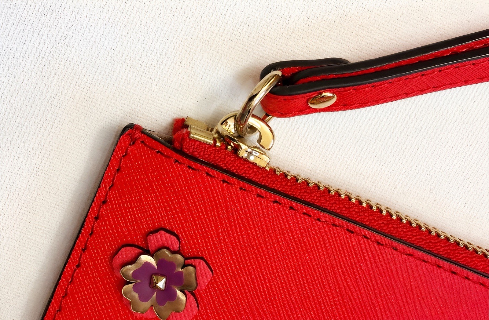 Michael Kors Jet Set Travel Floral Wristlet Clutch Wallet Red NWOT Leather