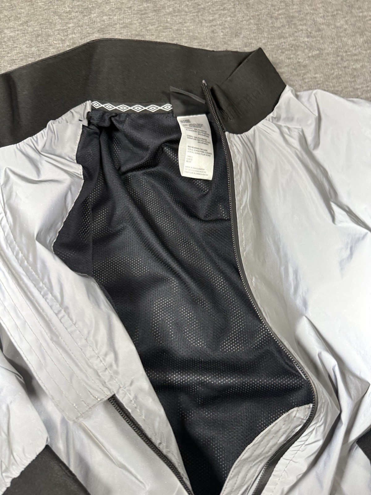 Umbro Premier Silver Reflective Full Zip Jacket Size S Iridescent Bomber Style