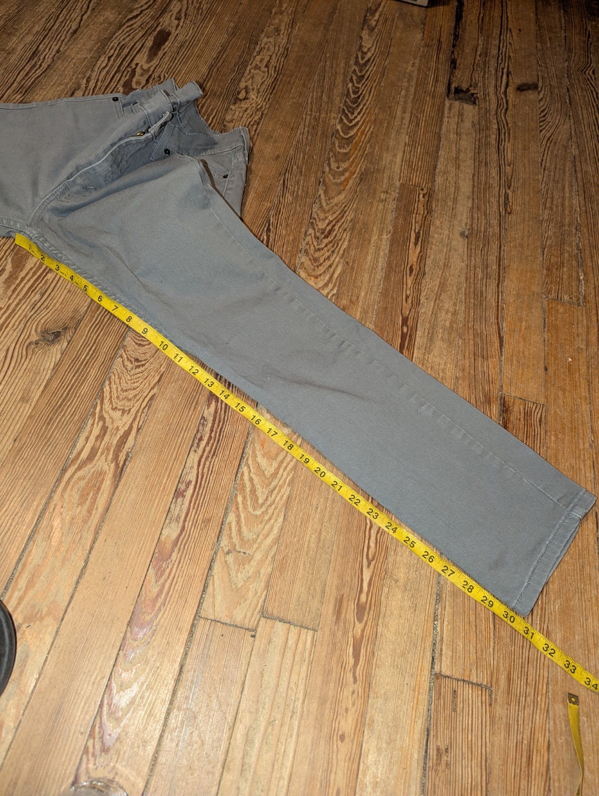 Levi’s 513 Slim Straight Jeans Size 32 Gray Denim 30.5″ Inseam Cotton