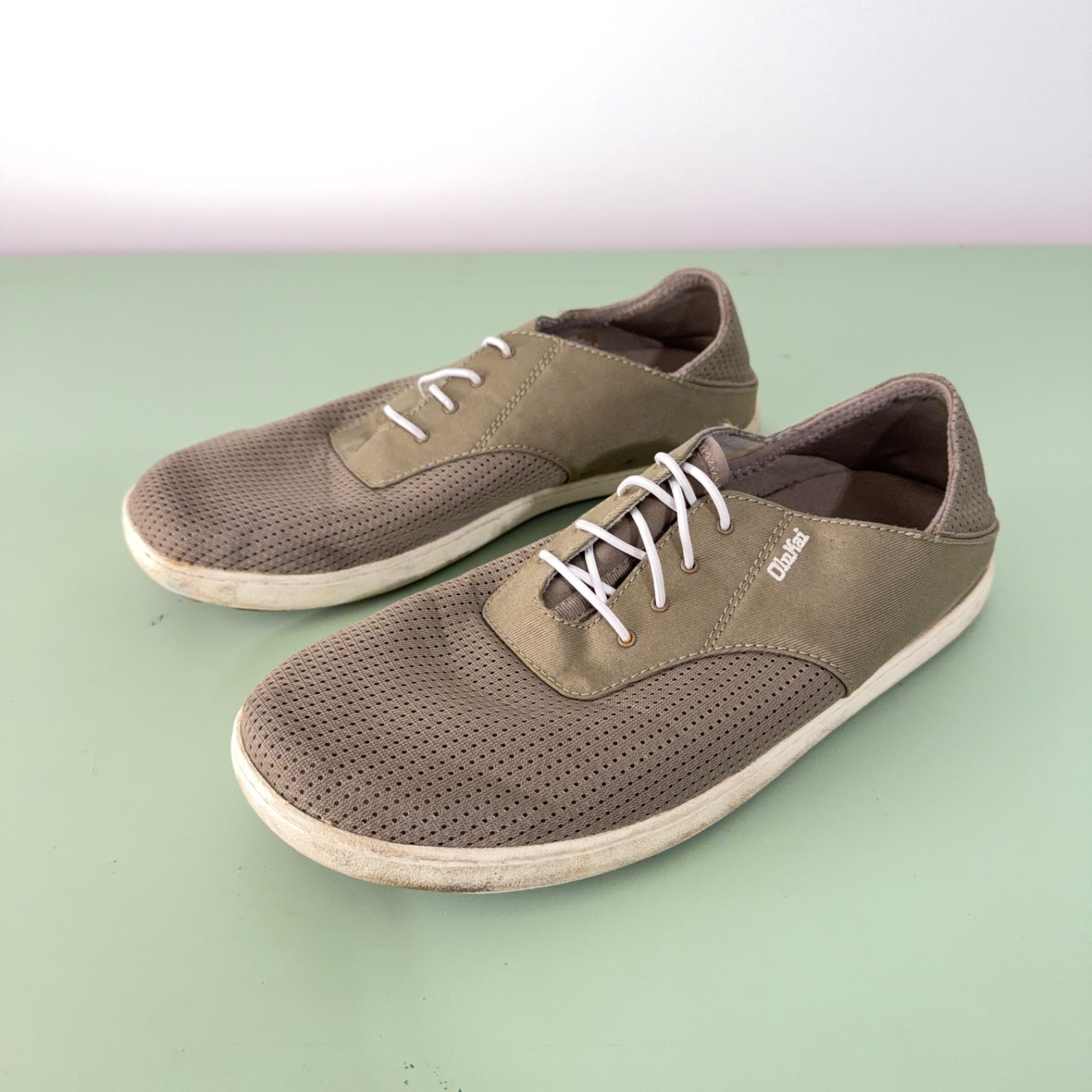 Olukai Nohea Moku Mesh No Tie Boat Shoes Men’s 10 EU 43.5 Clay Khaki Tan