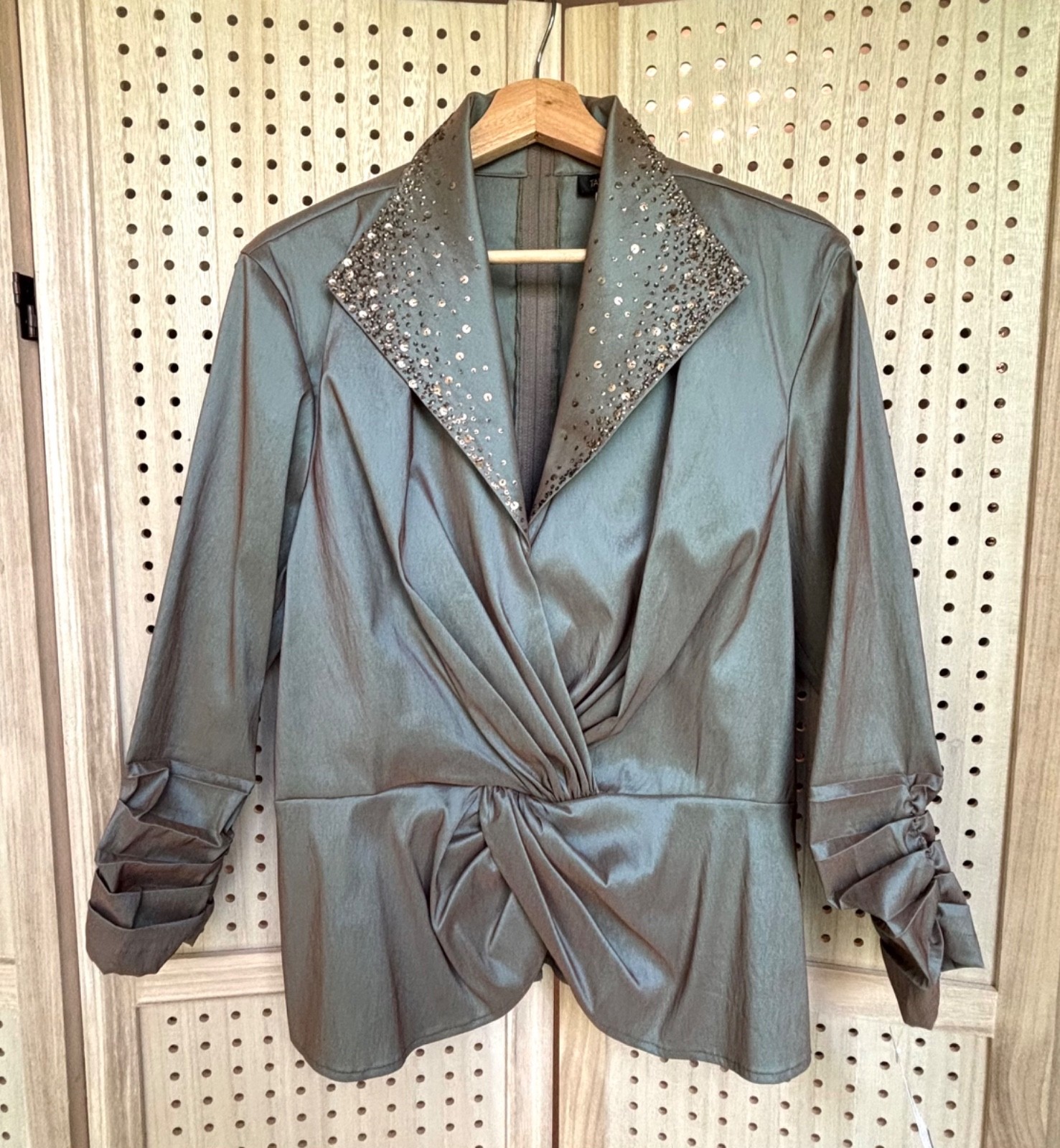 TADASHI SHOJI New w/ Tags Plat. Taffeta Twist Formal Top 16 Nordstrom Sequins