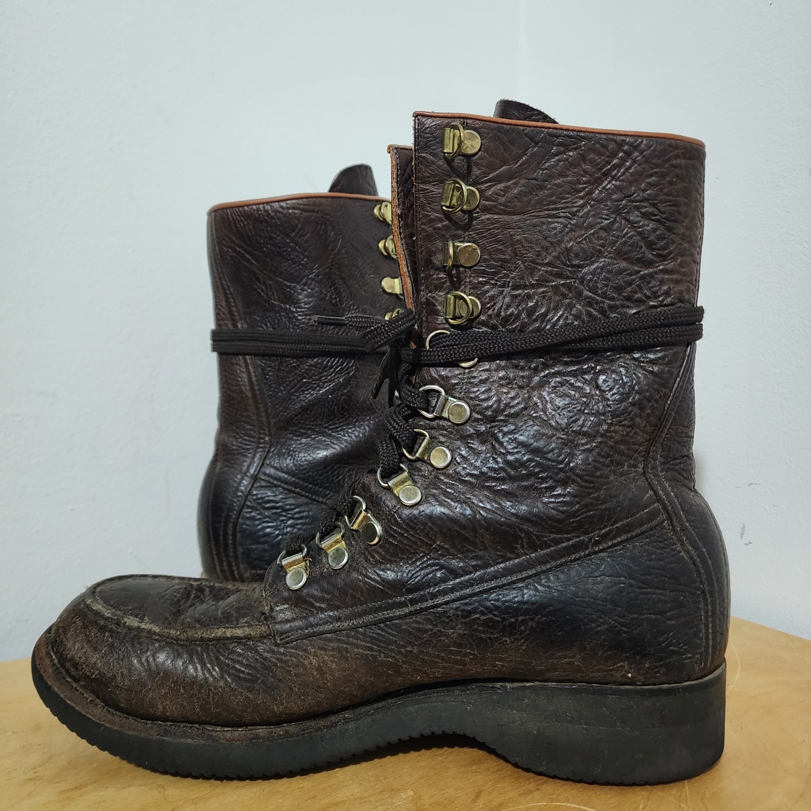 Bespoke Dave Wheeler Custom 10D Hunting Boots Shrunken Bison Leather Moc Toe VTG