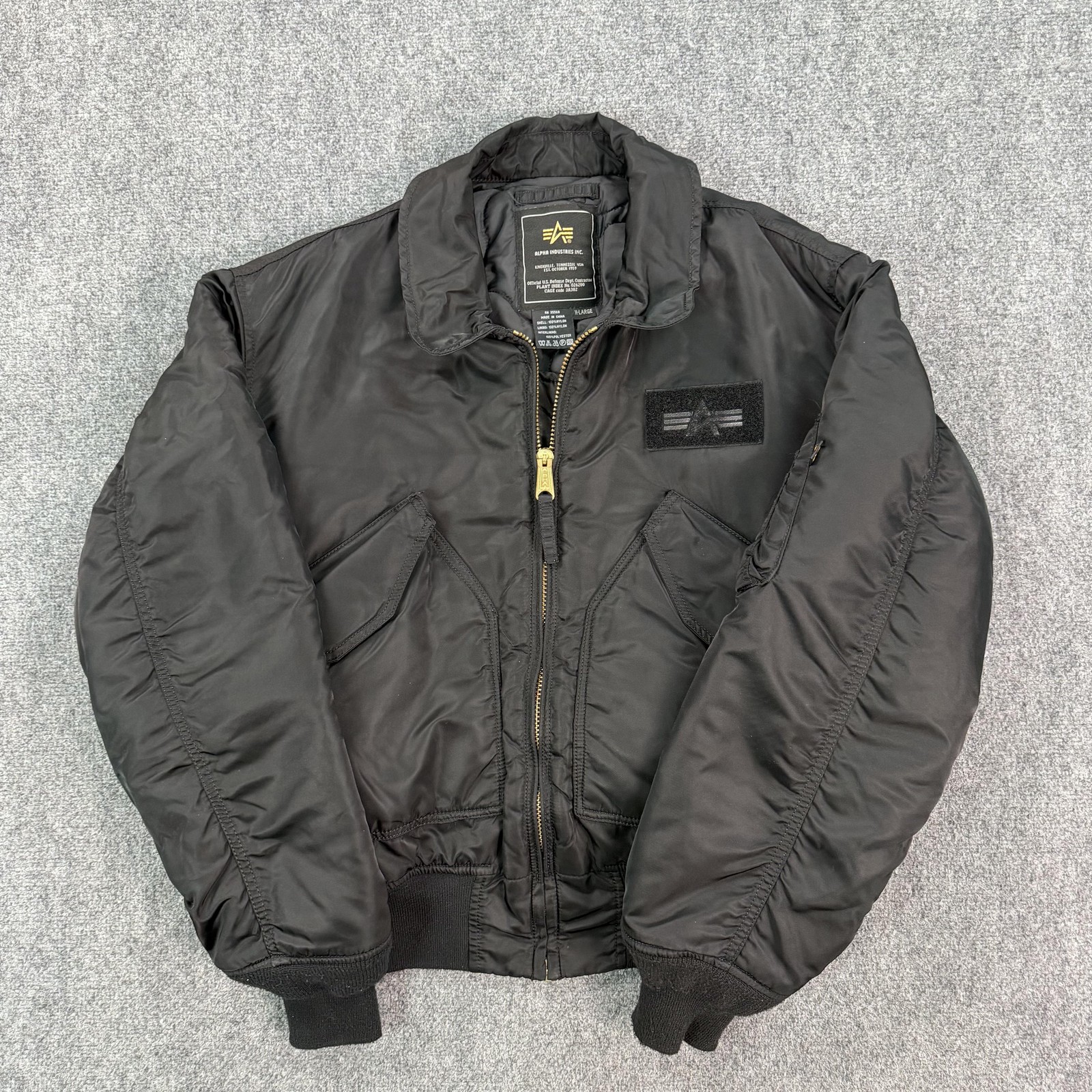 Alpha Industries Jacket Mens XL Black Nylon Bomber Flight Insulated CWU-45/P