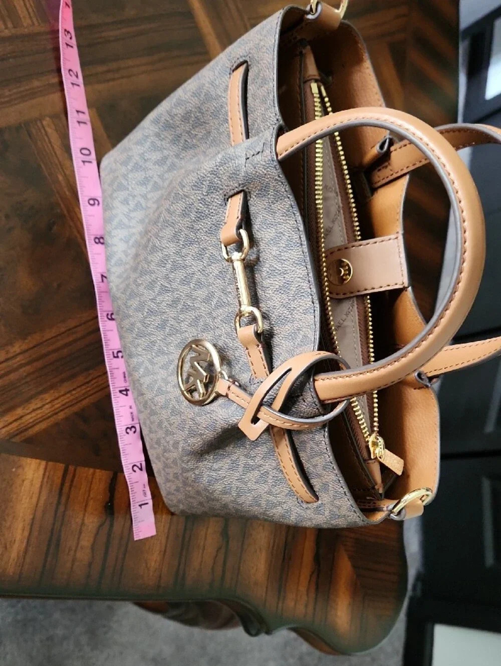 NEW Authentic Michael Kors Carson Brown Satchel Designer Handbags Luxury Purse