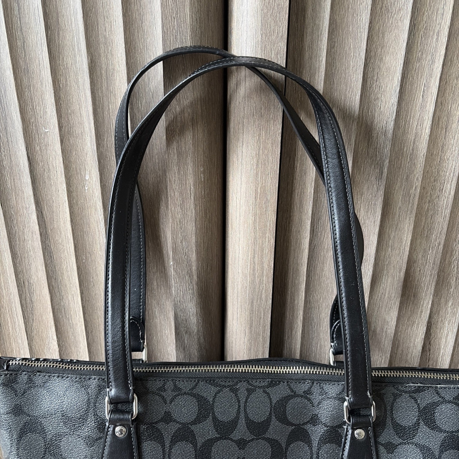 Coach Gallery Tote CH504 Signature Canvas Black Smoke Zip Top Shoulder Bag