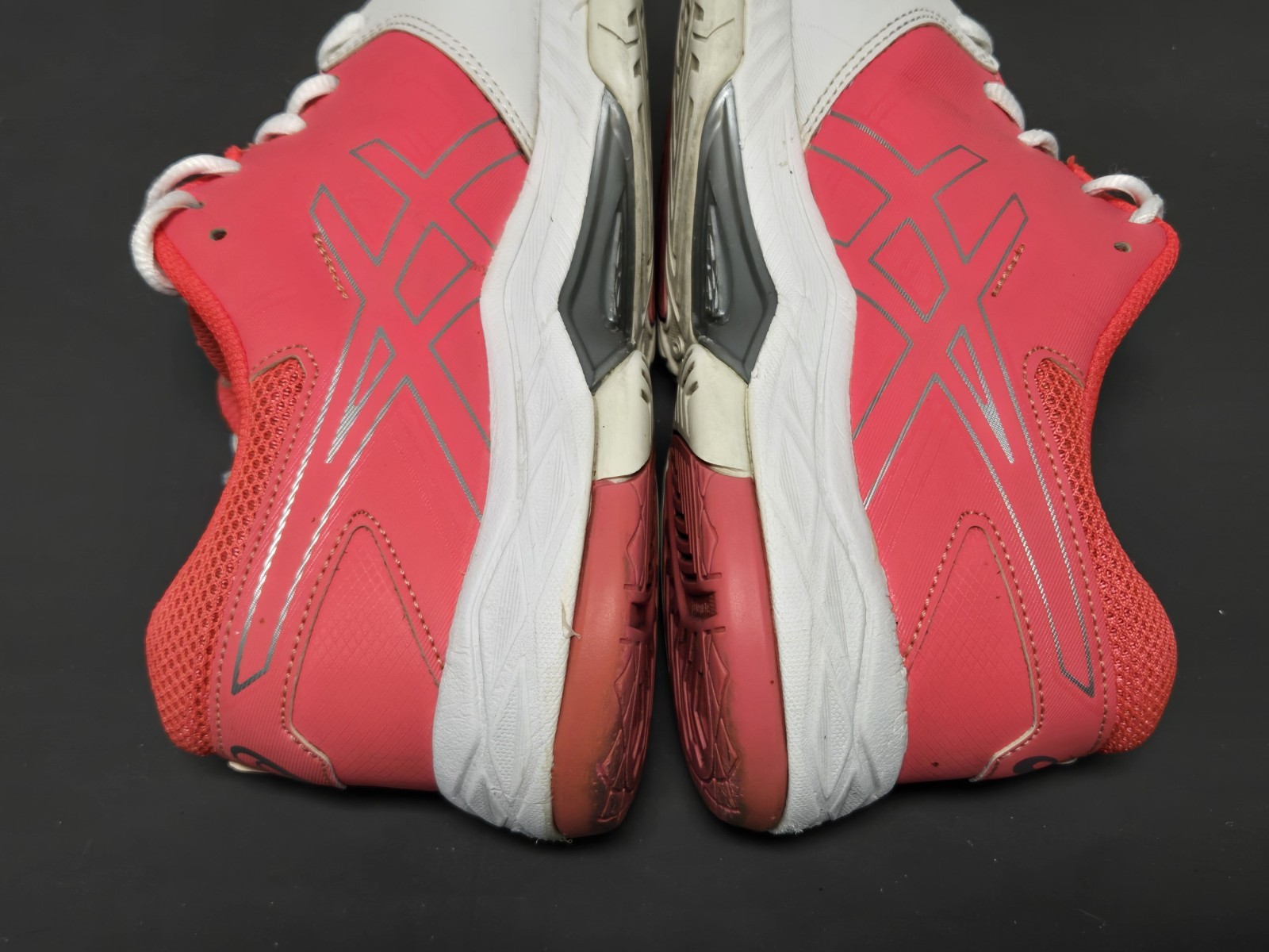 Asics Gel Game Womens Athletic Shoes E755Y Size 9.5 Coral Pink & White