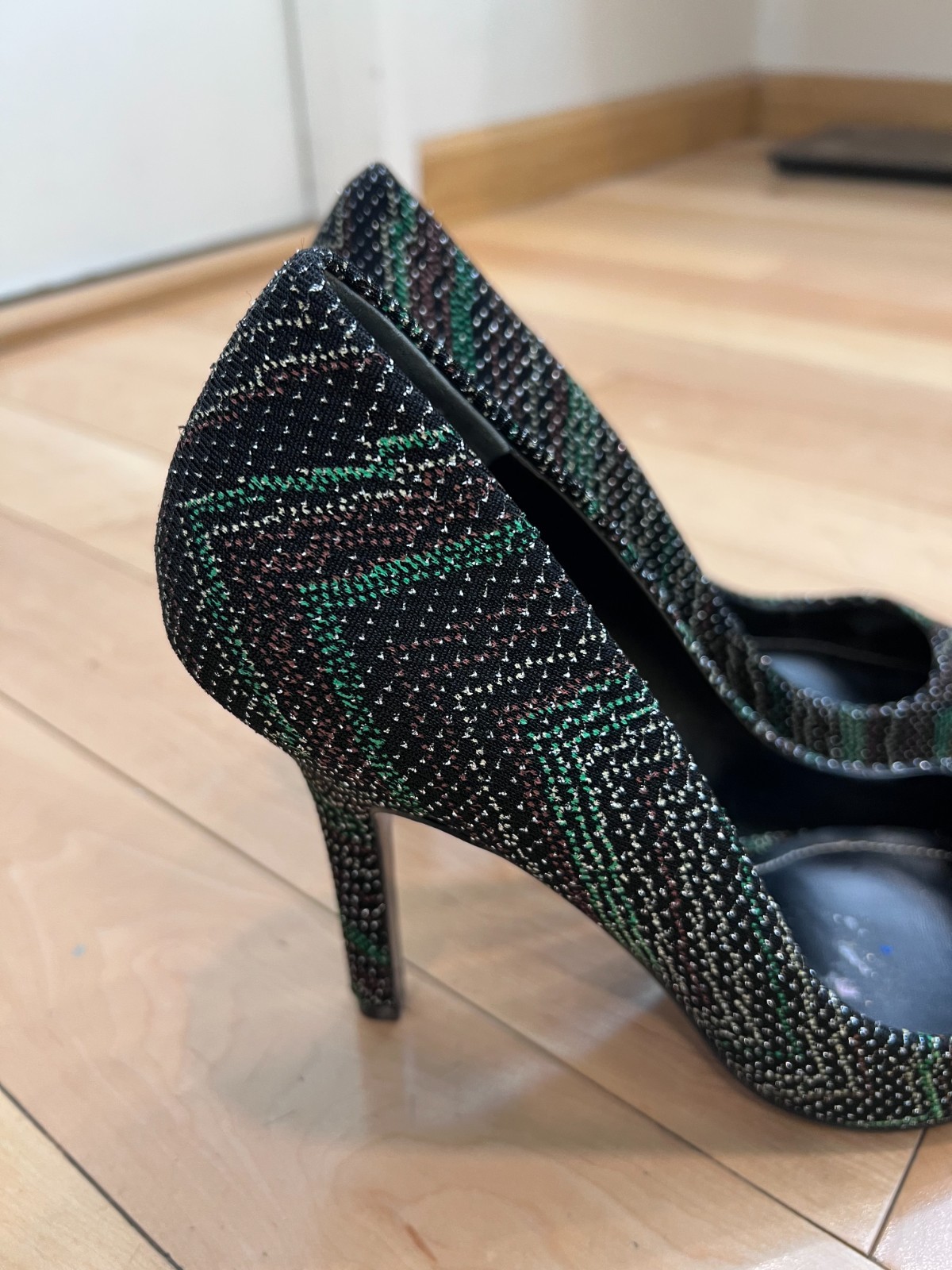Charles by Charles David Chevron Pattern Pumps Pointed Toe Stiletto Multi Size 9