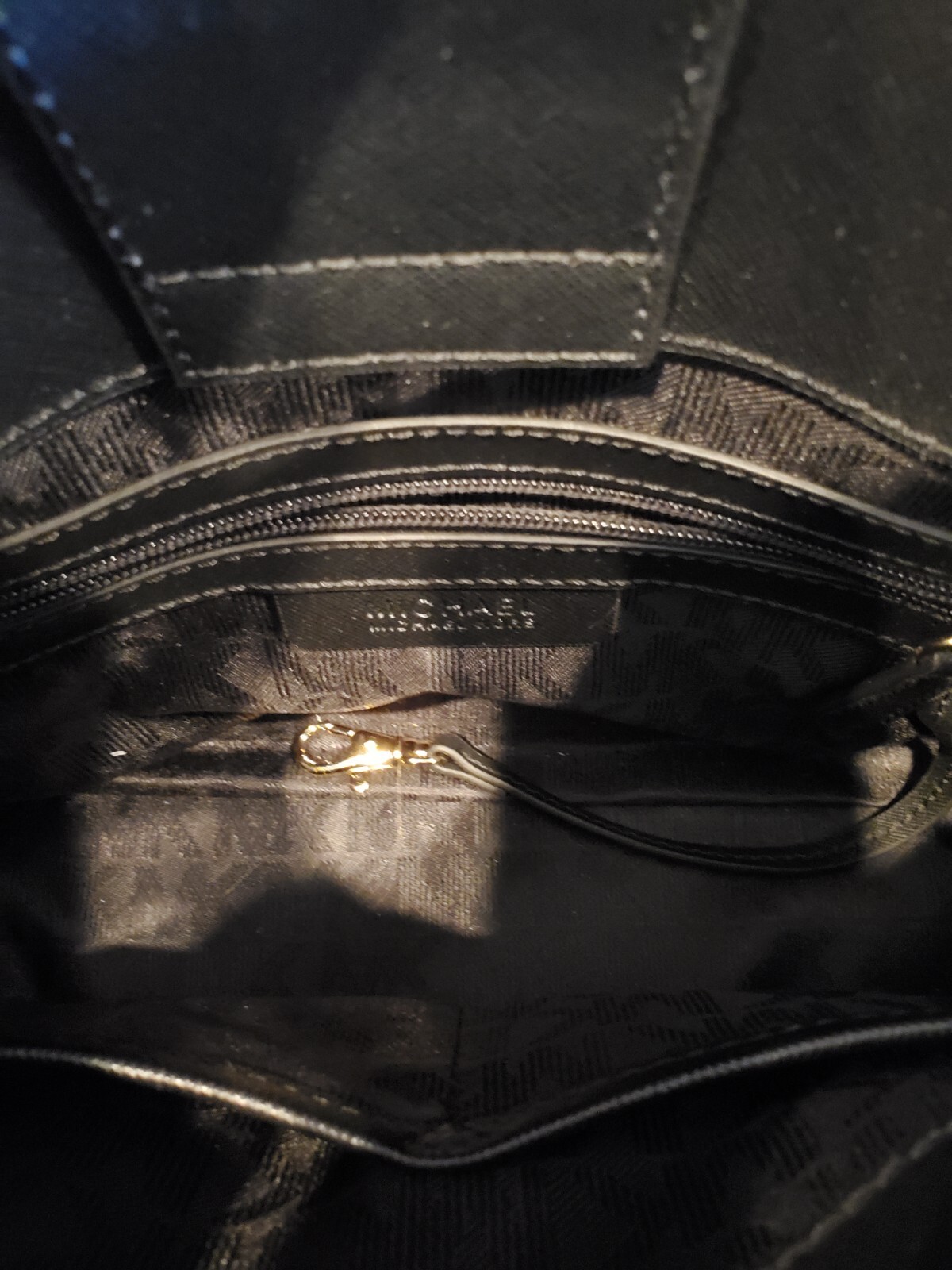 Michael Kors East West Hamilton Leather Purse