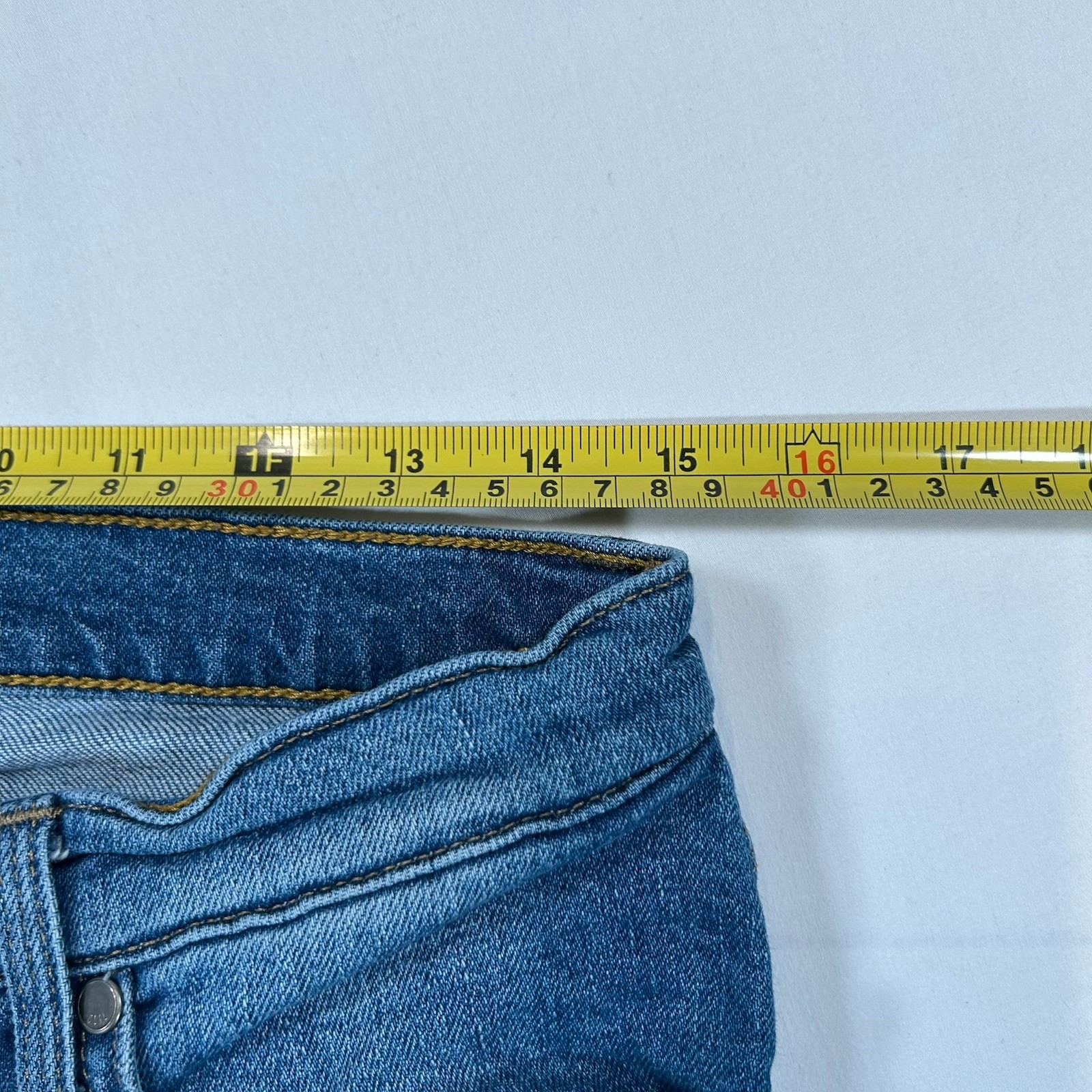 LL Bean Men’s Vintage 1912 Standard Straight Leg Jeans/32×32 – Blue Denim