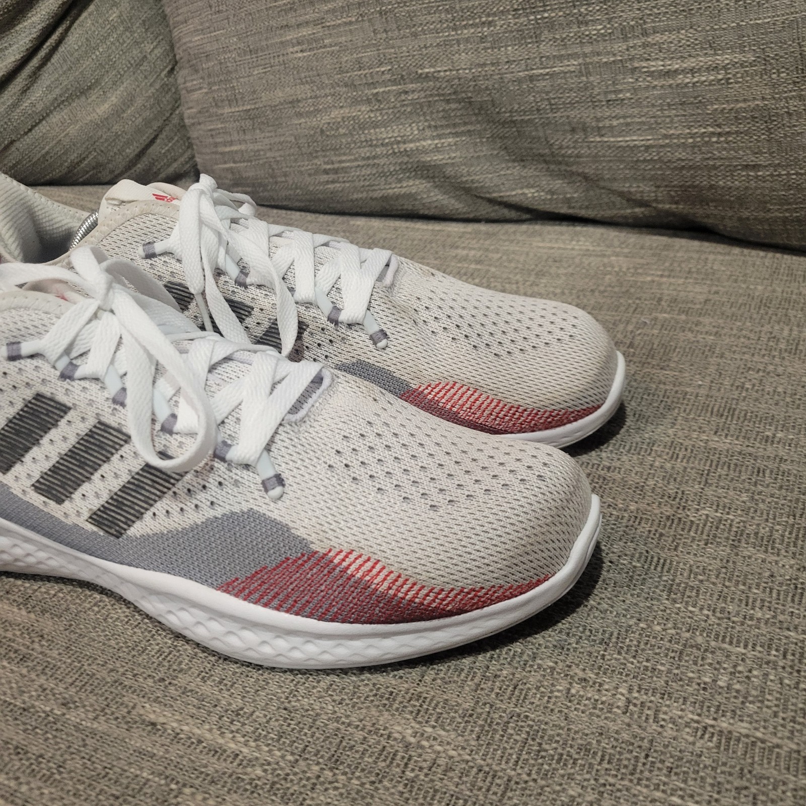 Adidas Fluidflow 2.0 Mens Size 11.5 White Gray Running Shoes Sneakers GW1902