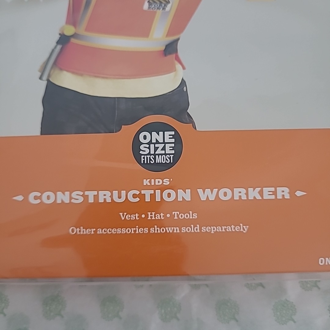 Dress Up Construction Worker Halloween Costume Play Set for Kids Vest Hat & Tool