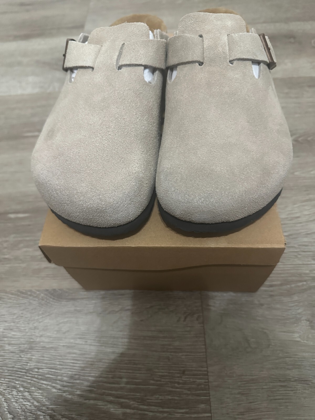 Klukge men light grey sandles size 9.5