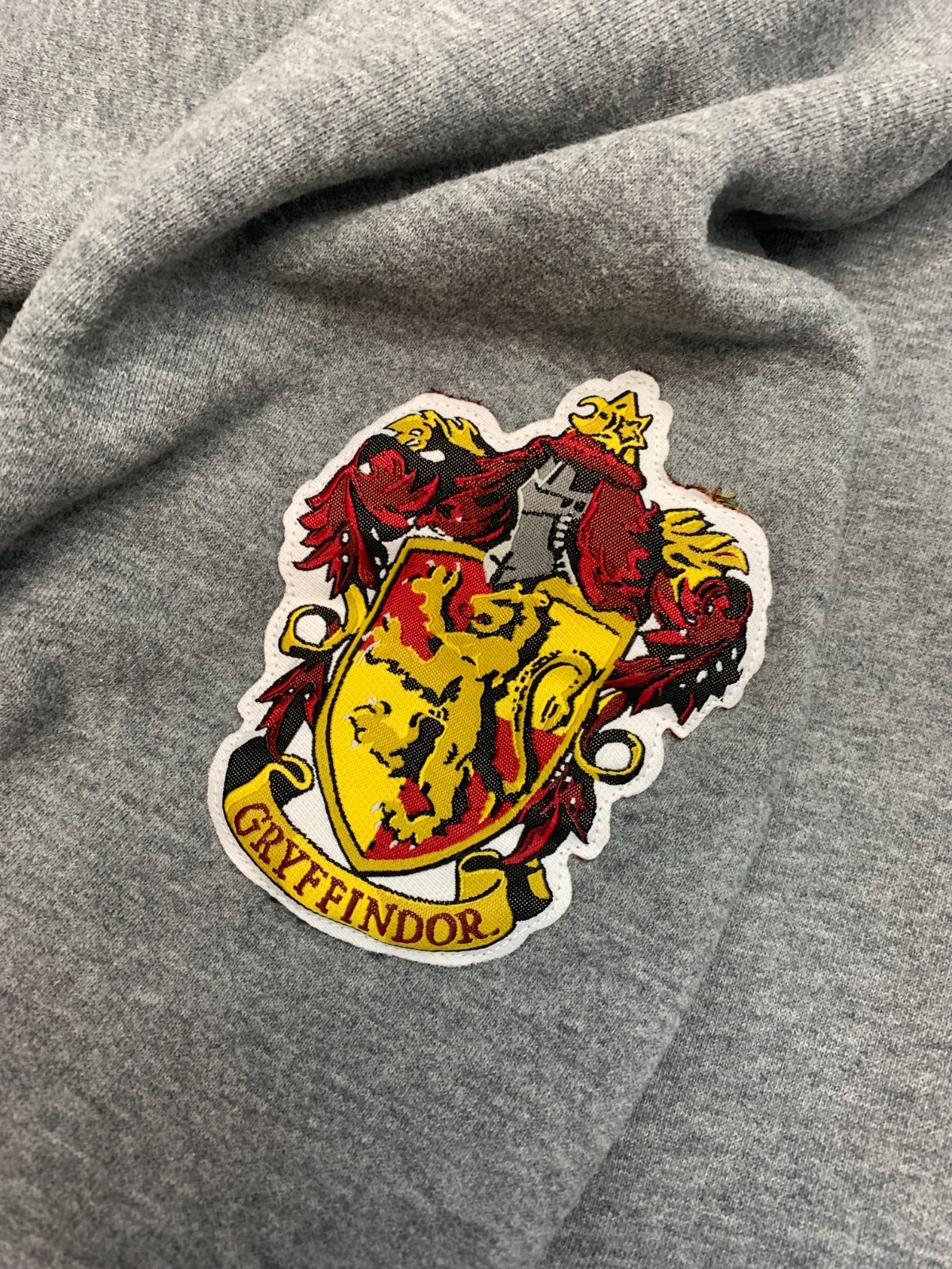 Harry Potter Gryffindor Sweatshirt Womens XL Embroidered Spell-Out Hogwarts Crew