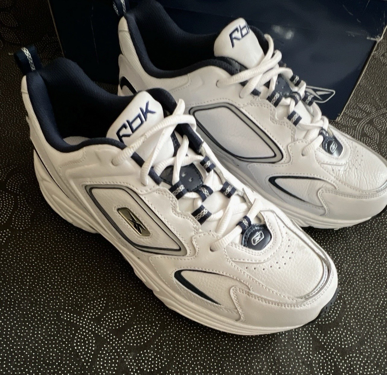Reebok Men’s White/Black Low Top Lace-Up Wide Athletic Sneaker Cotton, NIB