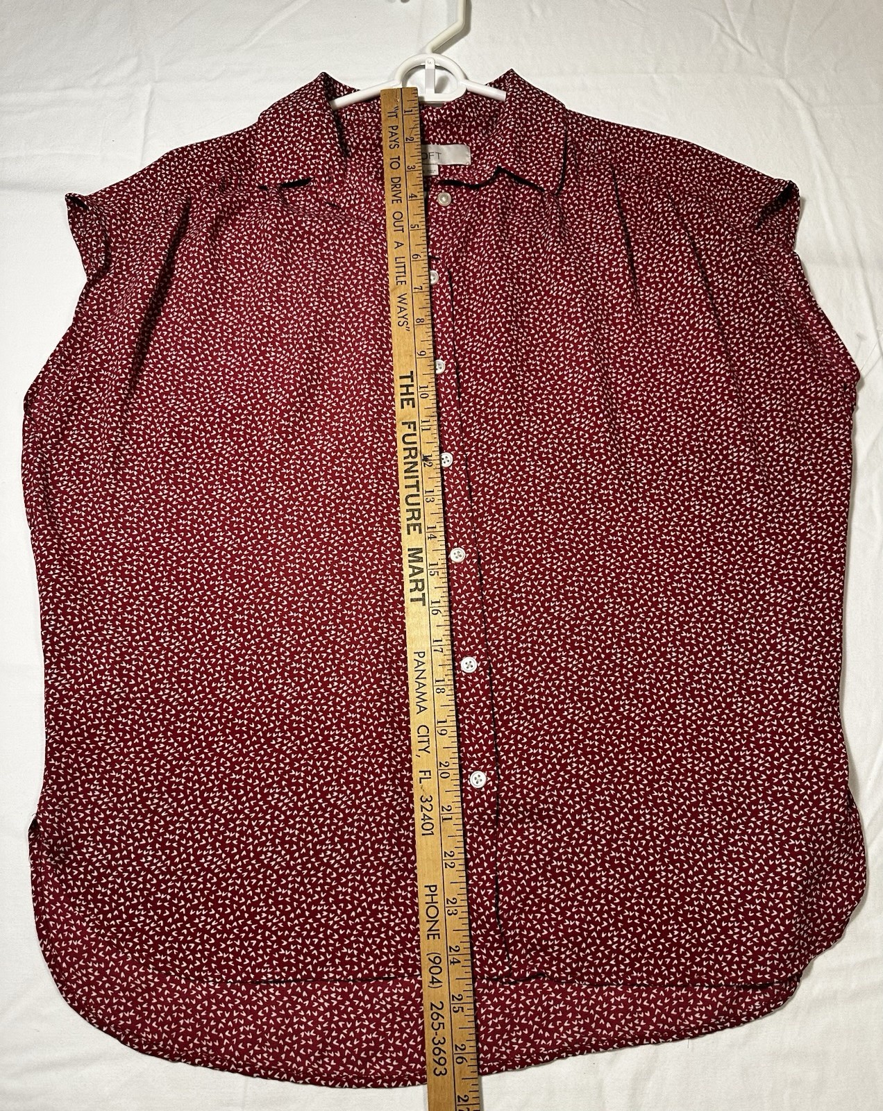 Women’s Loft collared Short Sleeve Burgundy Button Up Print Blouse Small
