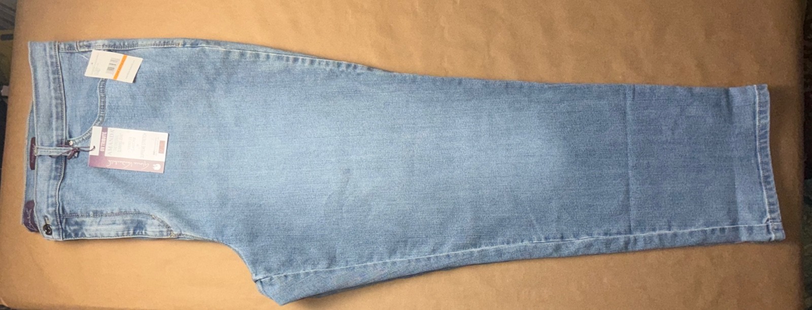 Gloria Vanderbilt Amanda Jeans 24W Average Tapered Leg Callisto Wash NWT