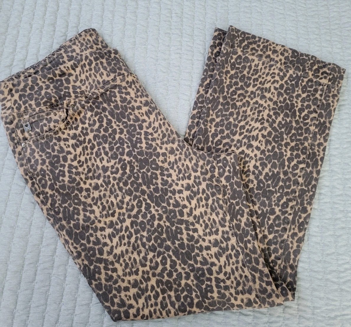 Belle Kim Gravel Size Petite 16 Leopard Twill Boot Cut Jean A696718 NWOT