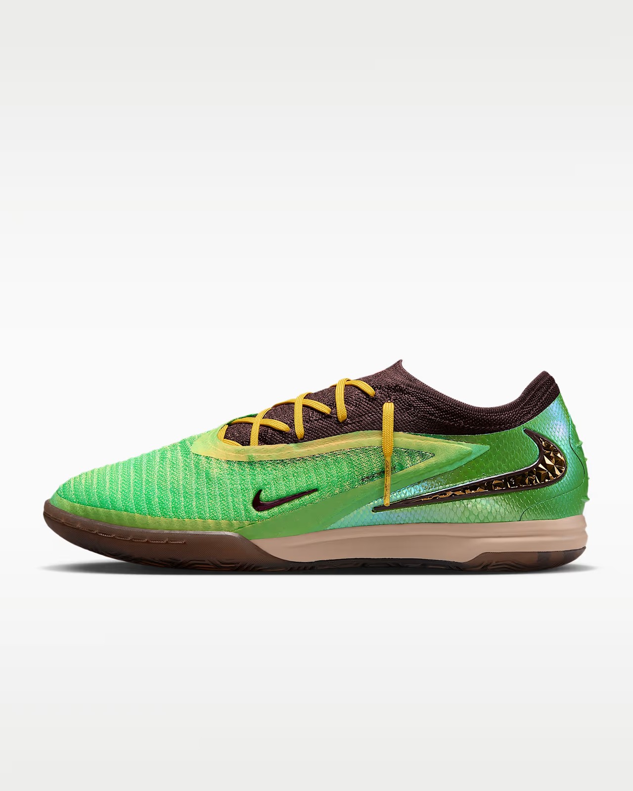 Travis Scott x Nike Phantom 6 Low Elite IV2037-900