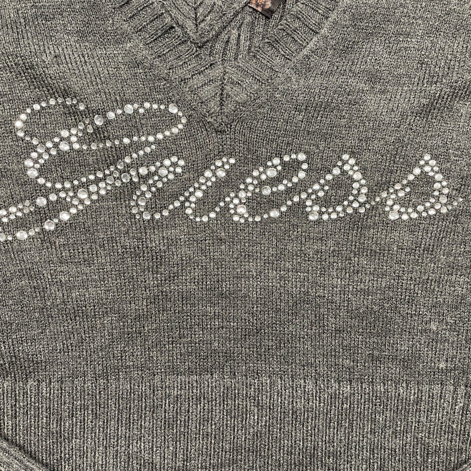 Guess Cold Shoulder Sweater Womens Gray Rhinestone Logo Ribbed Knit V-Neck Large