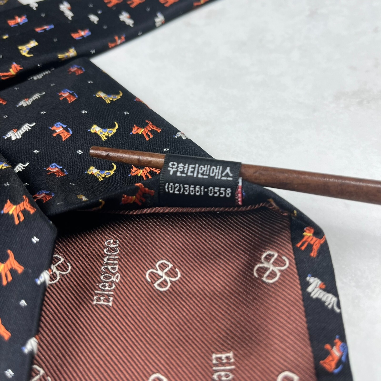Elegance Paris Silk Men’s Necktie Geometric All Over Dog Print Crest Black